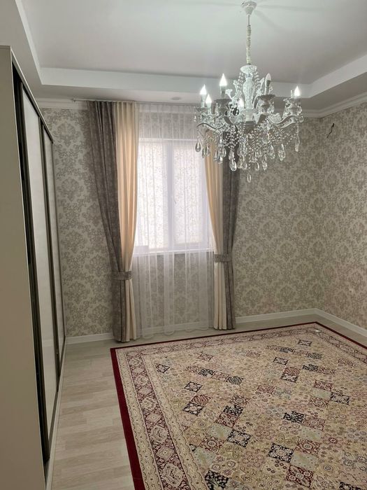 Продам дом с гаражом