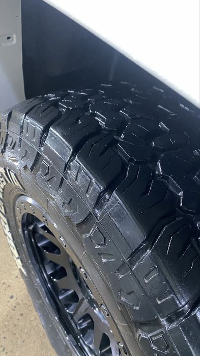 Шины А/Т с офф роуд дисками