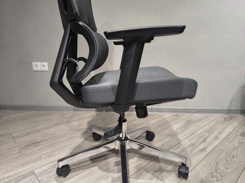 Офисное кресло AirLite, СКИДКА. Доставка. Kreslo office