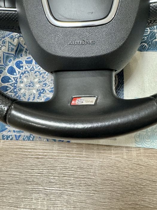 Продавам S- line мултиволан A4 B6,B7.