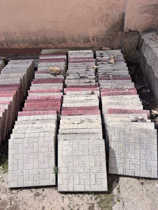 Строительные элементы из бетона.