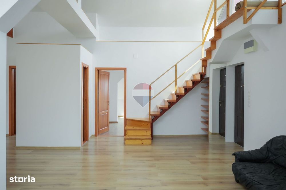 Apartament la mansardă – peste 140 mp utili | 3 dormitoare | Nufărul