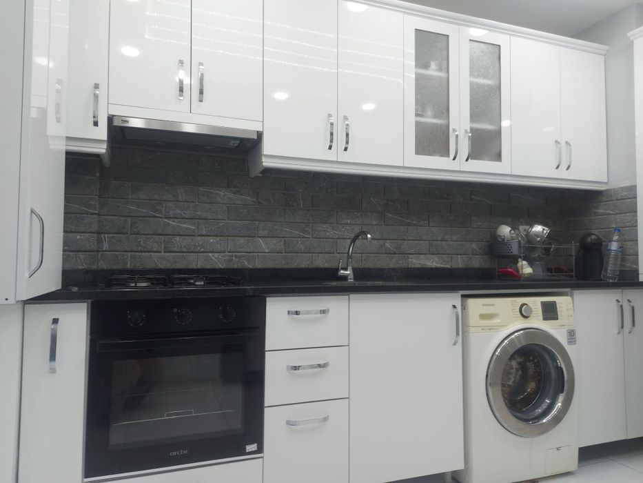 Apartament de 3 camere de închiriat/600€