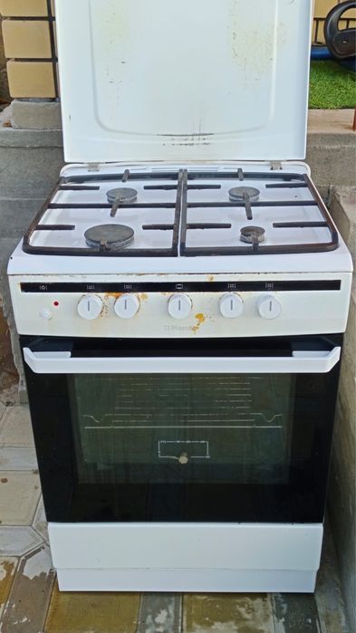 Продам газовую плиту.