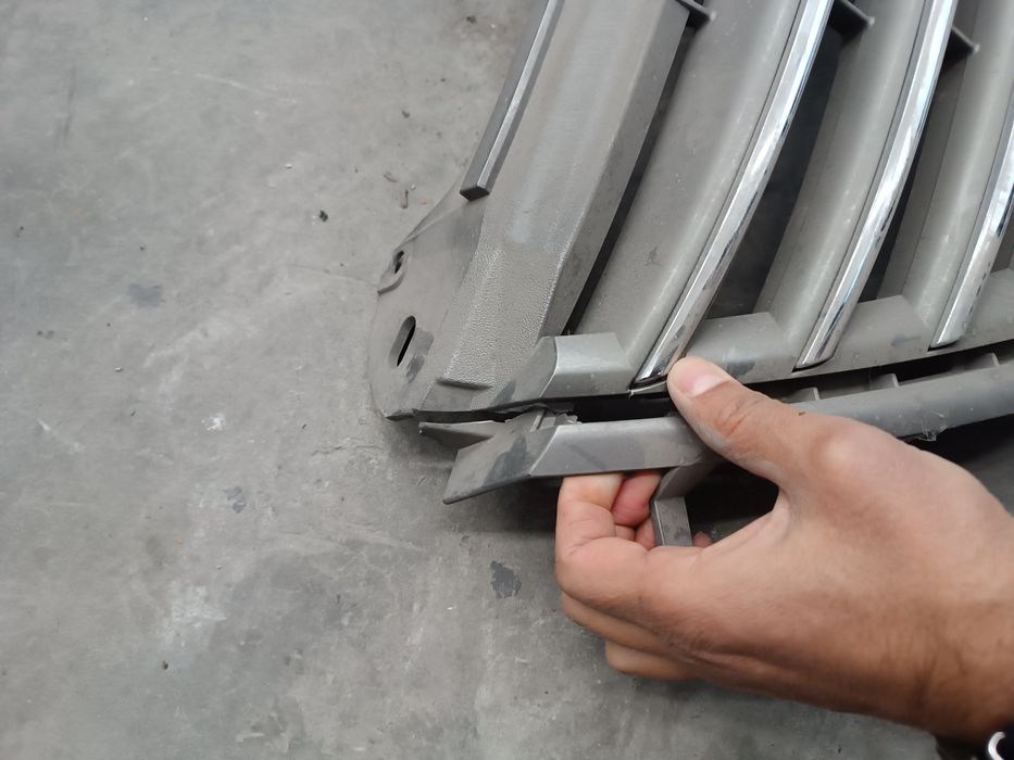 Предна решетка Toyota rav-4