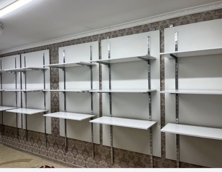 Продам стелажи срочно