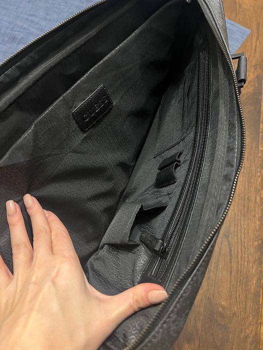 Мъжка чанта за лаптоп GUESS