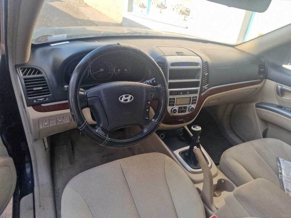 dezmembrez hyundai santa fe 2.7 benzina 139 kw an 2008