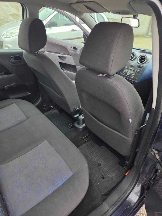 Ford Fiesta 1.3 benzină 2006 – mașină personală, îngrijită, Pantelimon