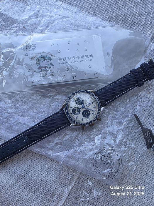 Omega Speedmaster Professional "Snoopy"