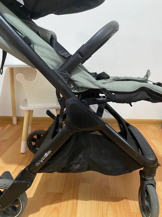 Продам коляску детскую