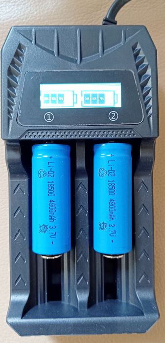 Зарядно устройство за батерии р-р АА, ААА, 18650, 18500, 26650, 14500