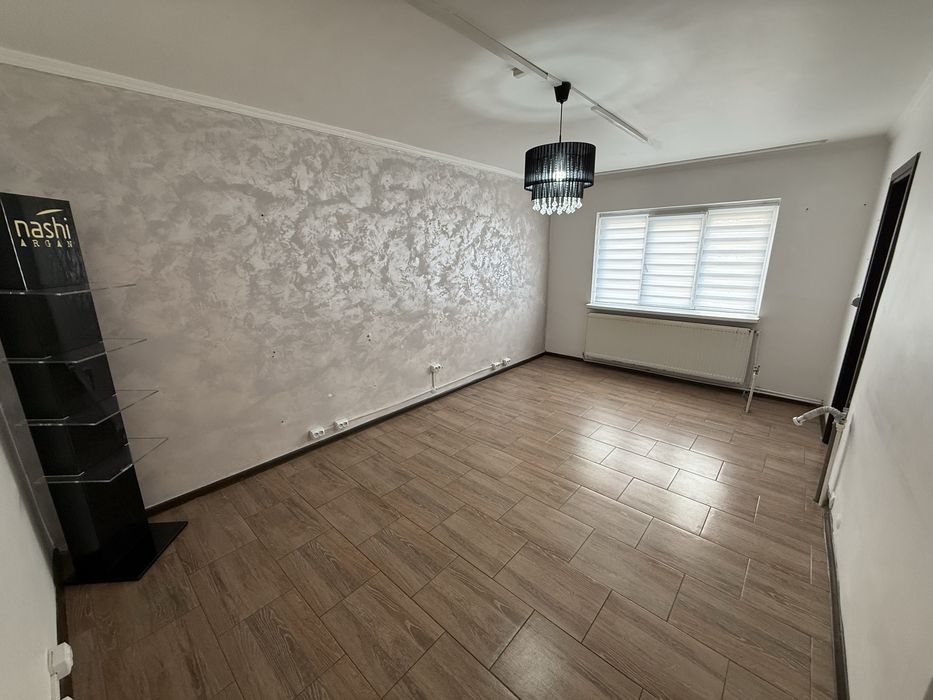 Inchiriez Spatiu Comerciabil Mioveni Zona A-uri