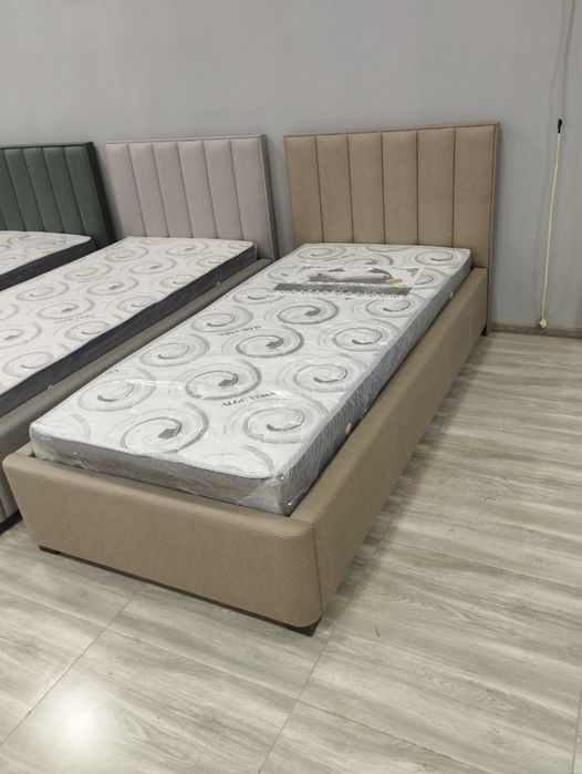 Одинарный кровать 240 $