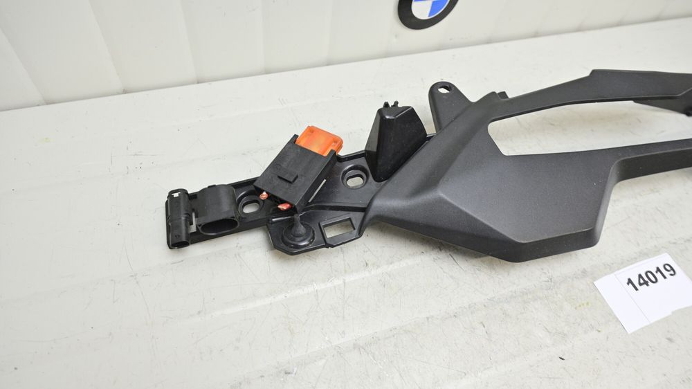 Plastic Trim Codita Spate Stanga BMW S1000XR K69 2020 - 2025