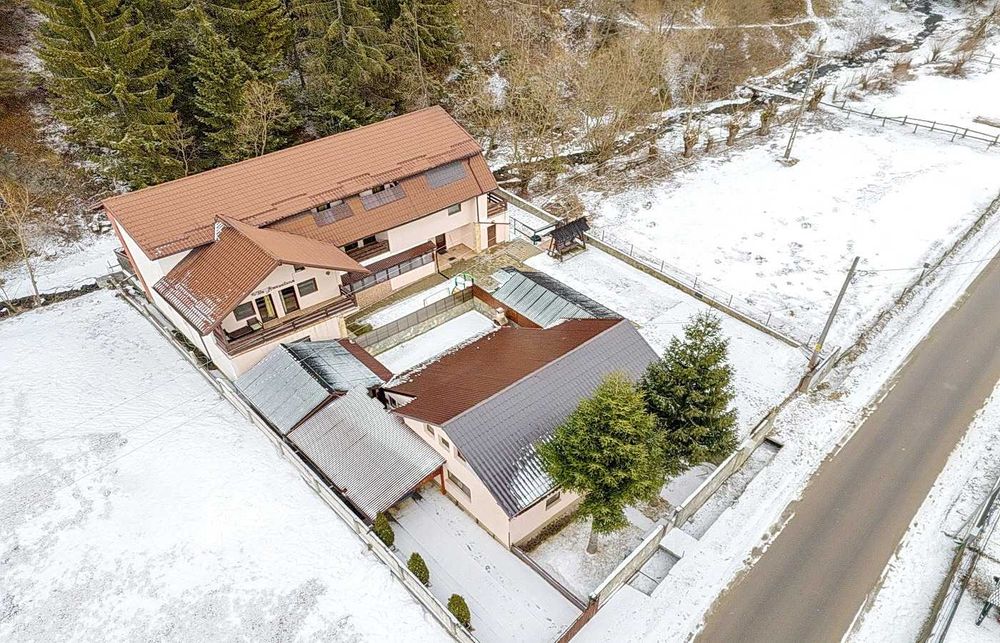Pensiune + Casa de vacanta Moieciu de Sus lângă pădure & râu