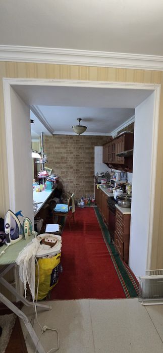 Продаётся трёхкомнатная квартира