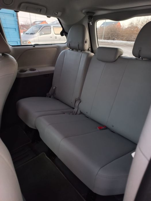 Продам Тойота Сиена