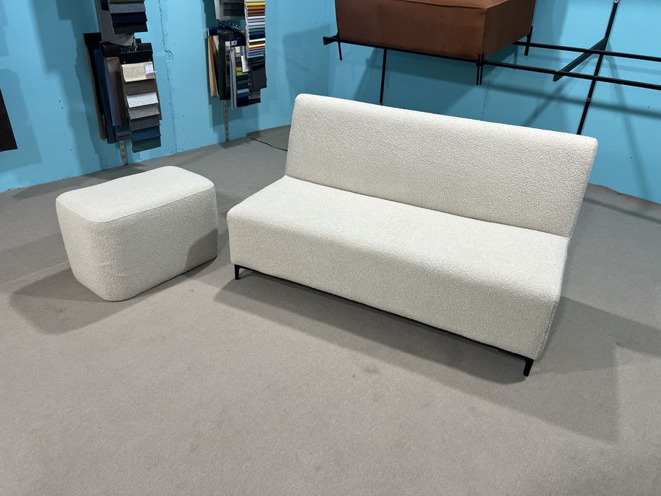 Диван и пуф ткань букле