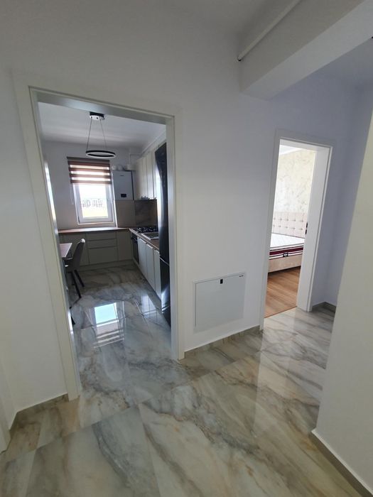 Inchiriez apartament cu 2 camere