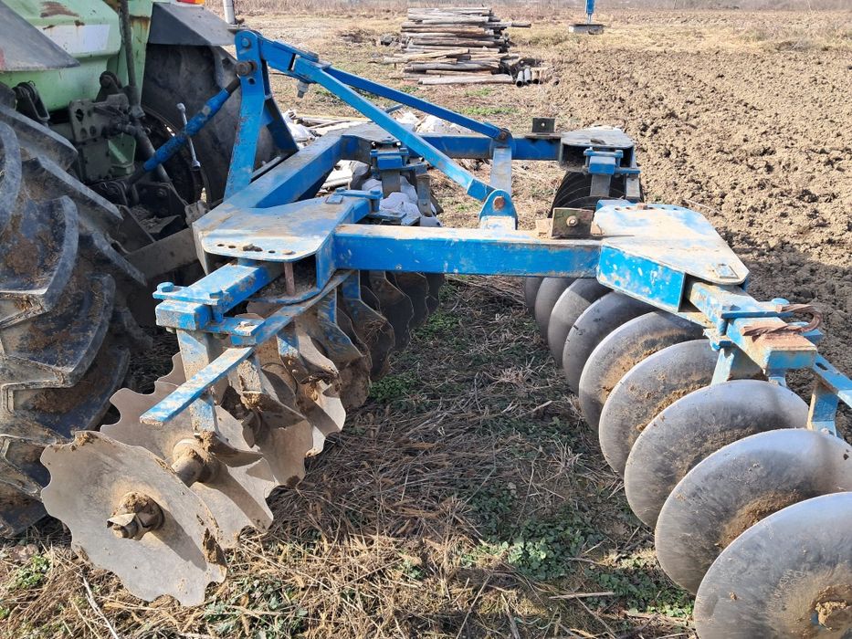 Vînd Disc de 3,2 metri Italian