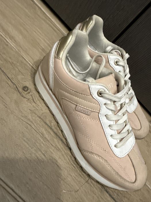 Маратонки esprit