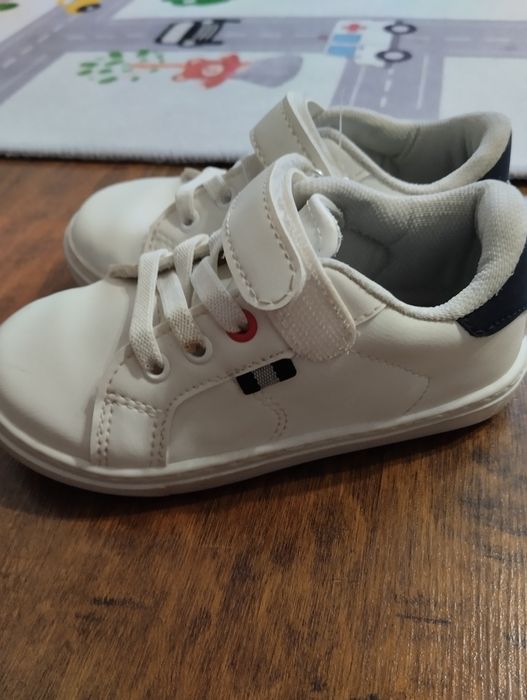 Боти и ботуши за момче