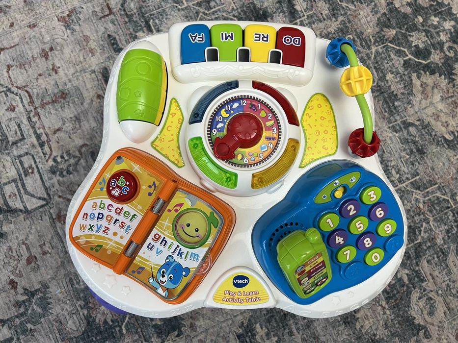 Интерактивный стол для малышей