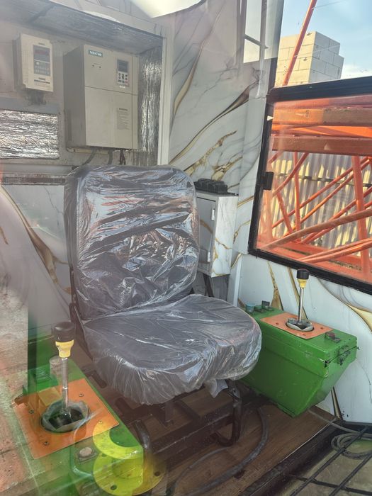 Башенный кран QTZ-80 TCT 5512