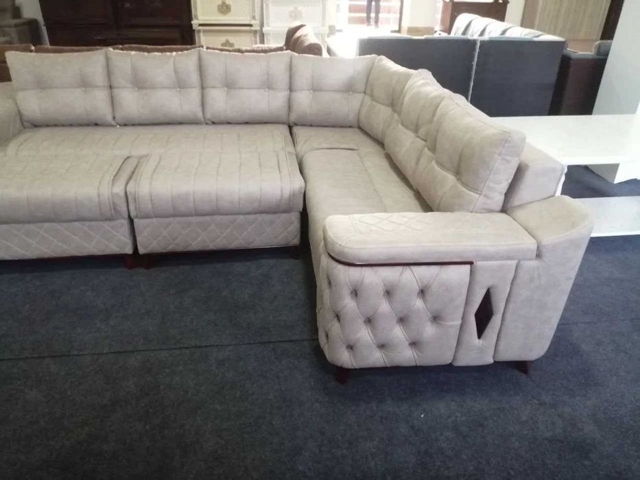 Uy uchun yumshoq mebellar