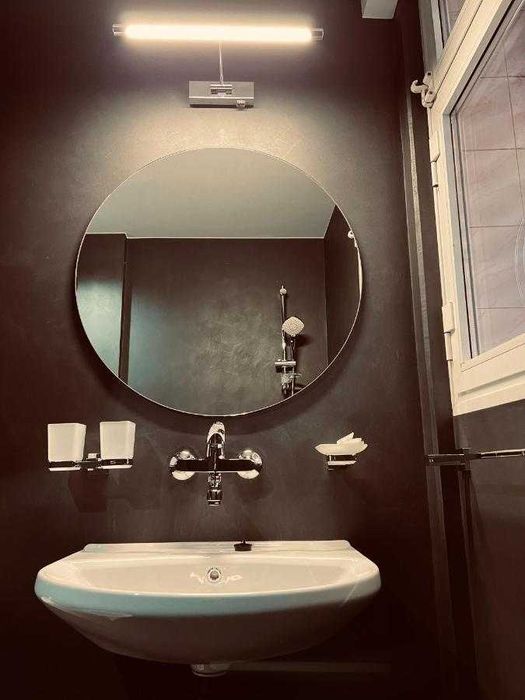 ЕЛЕГАНТЕН напълно обзаведен апартамент в ЦЕНТЪРА на гр. Карлово