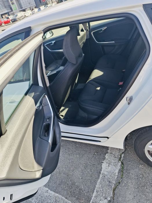 Volvo V60  - D3 - 2.0diesel - euro5