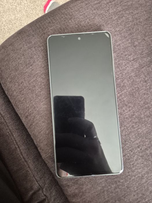 Vând Samsung Galaxy A73 5G / Smartwatch Samsung Galaxy Watch4 46mm