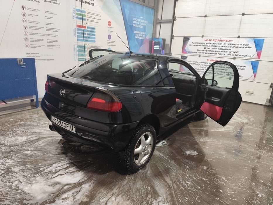Продам машину Opel tigra