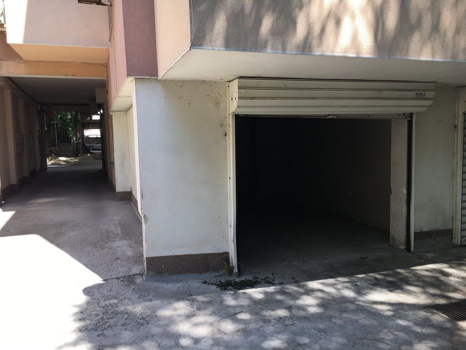 Апартамент с гараж за нощувки ИБЪР