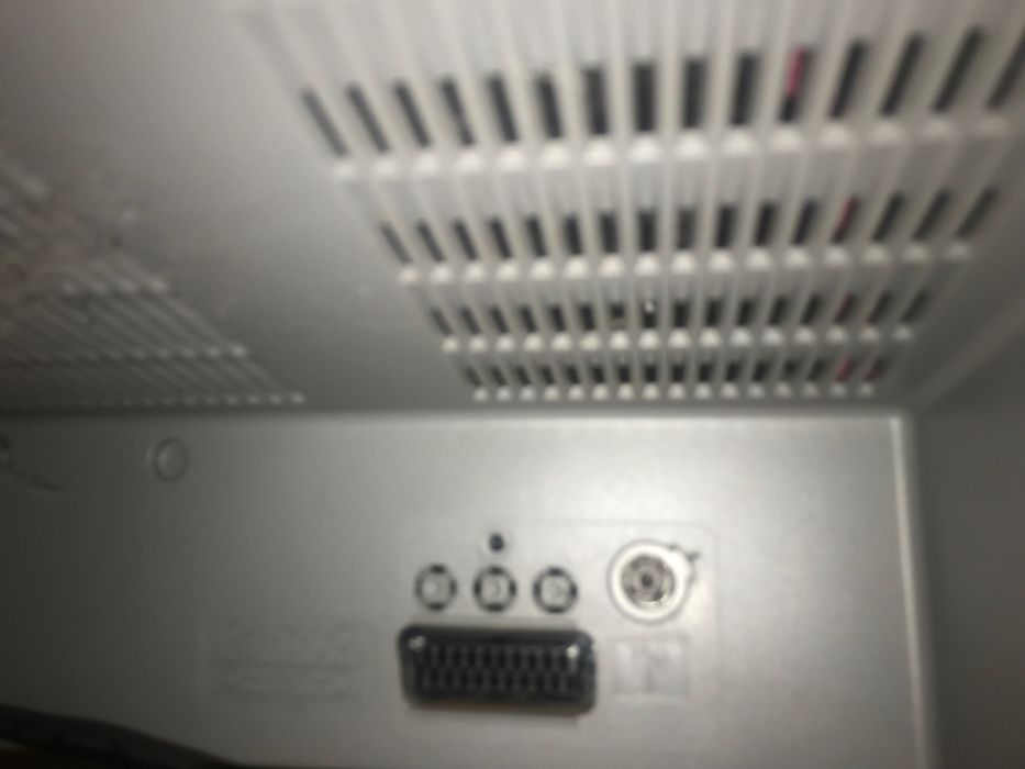 Отлично работещ телевизор Samsung кинескоп от по новите модели