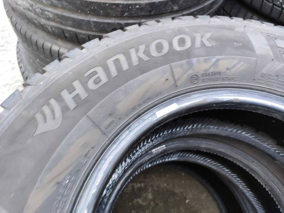 2бр Зимни гуми за бус 225 70 15 С - Hankook