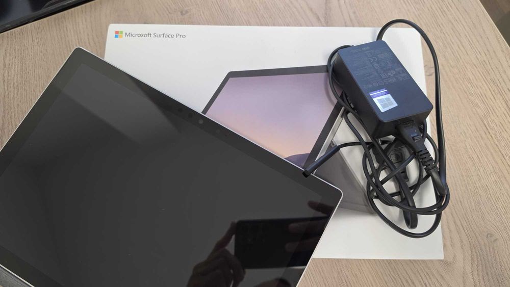 Microsoft Surface PRO 7