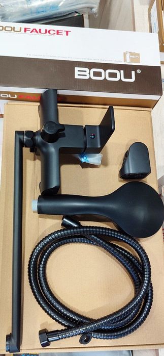 Смеситель  для ванной и душевой кабине (новый) с лейкой большой ассорт