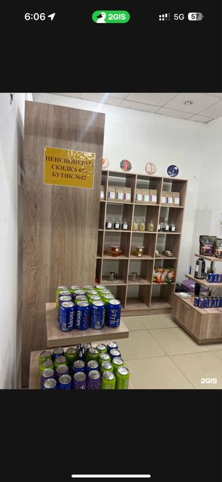 Продам 2 стеллажи и 2 шкафчика