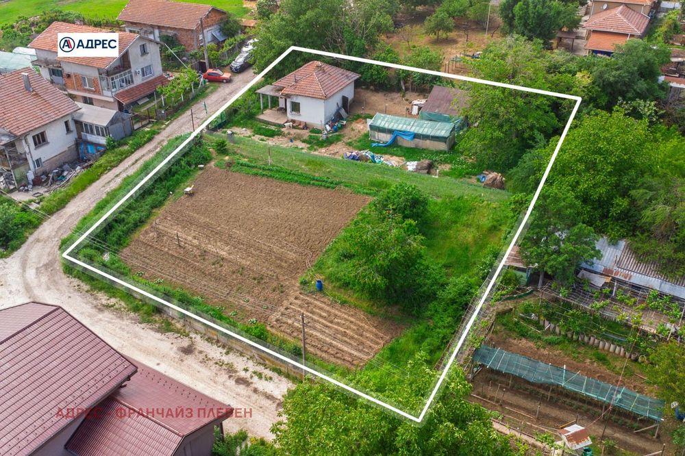 Парцел в Плевен, област-с.Гривица площ 1442 цена 69000