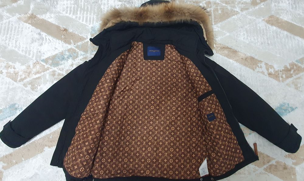 Зимняя куртка подростковая(для мальчика).