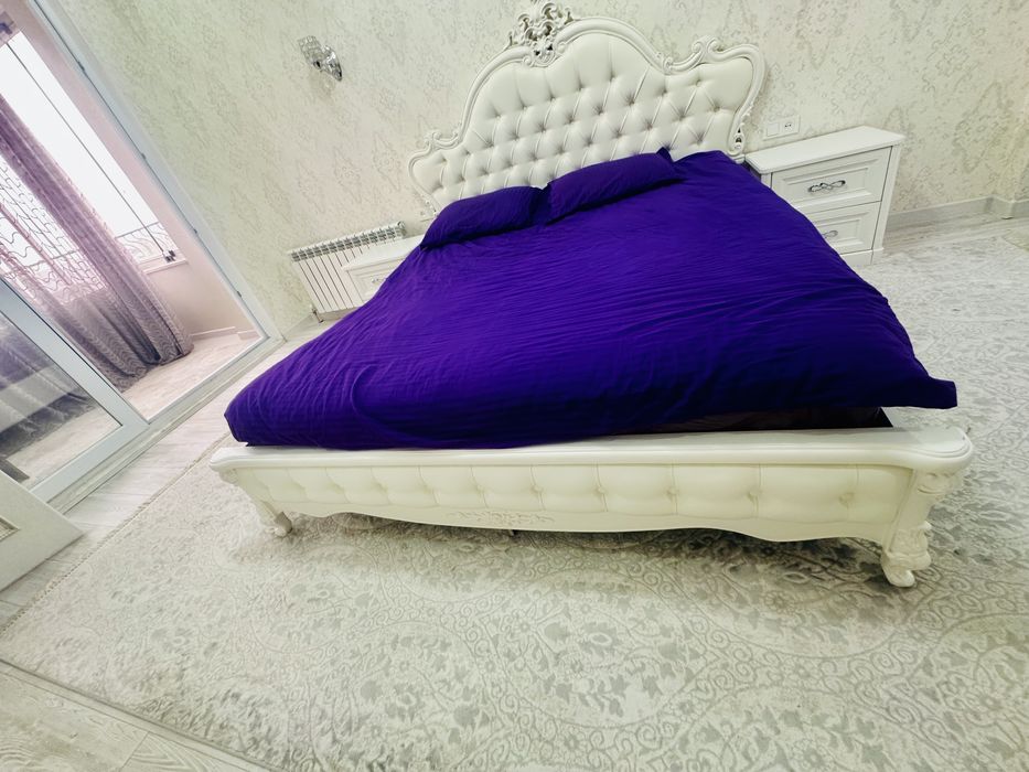 Спальная кровать