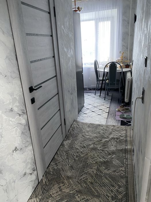 Продам двухкомнатную