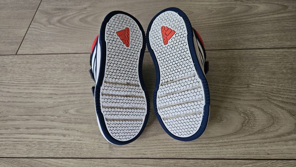 Детски маратонки adidas сини като нови