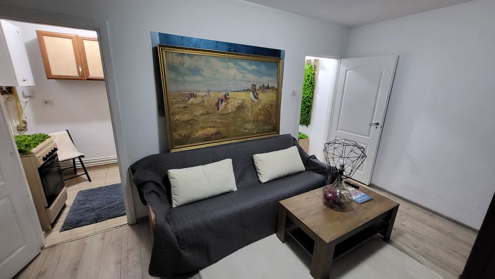 Vand apartament 2 camere