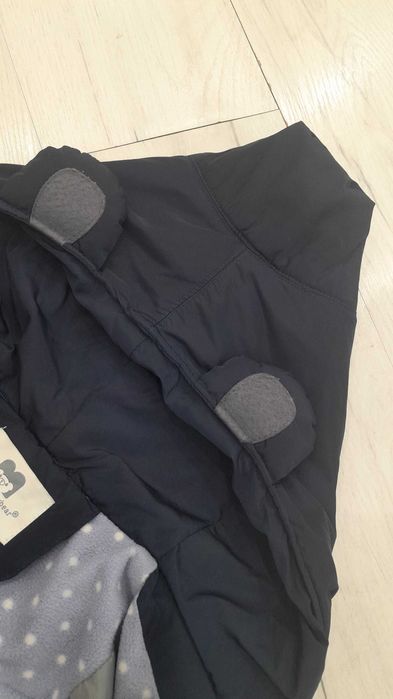 Продам детскую куртку универсал осень-зима