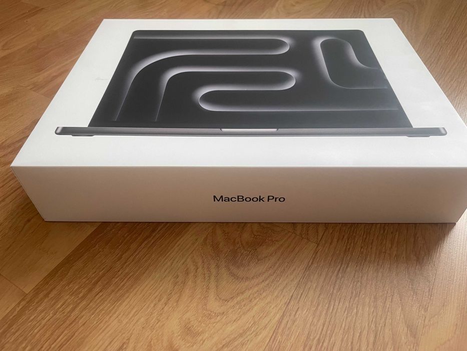 Cutie originală  MacBook Pro 16-inch
