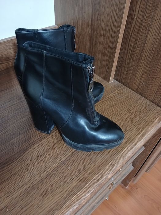 Продается обувь по 5 тыс