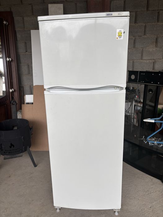 Холодильник в хорошем состояни